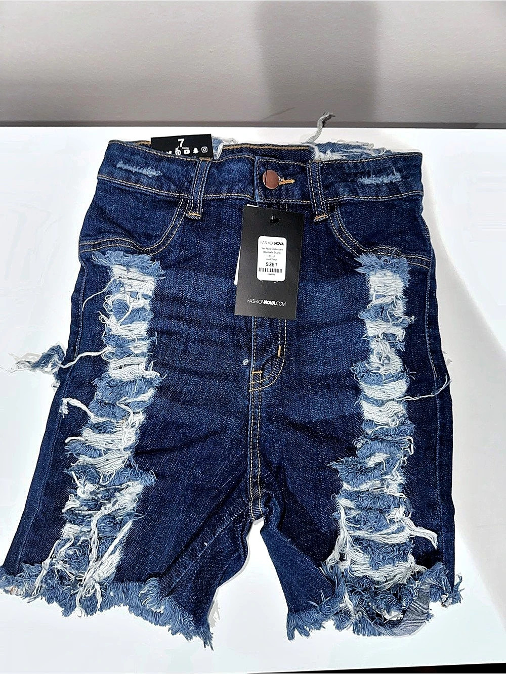 Fashion Nova Distressed Denim Jean Shorts in Blue Size 7